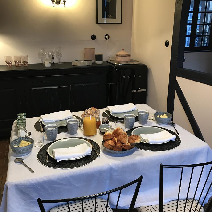 Bed and Breakfast Marnie Et Mister H Rennes Exteriér fotografie