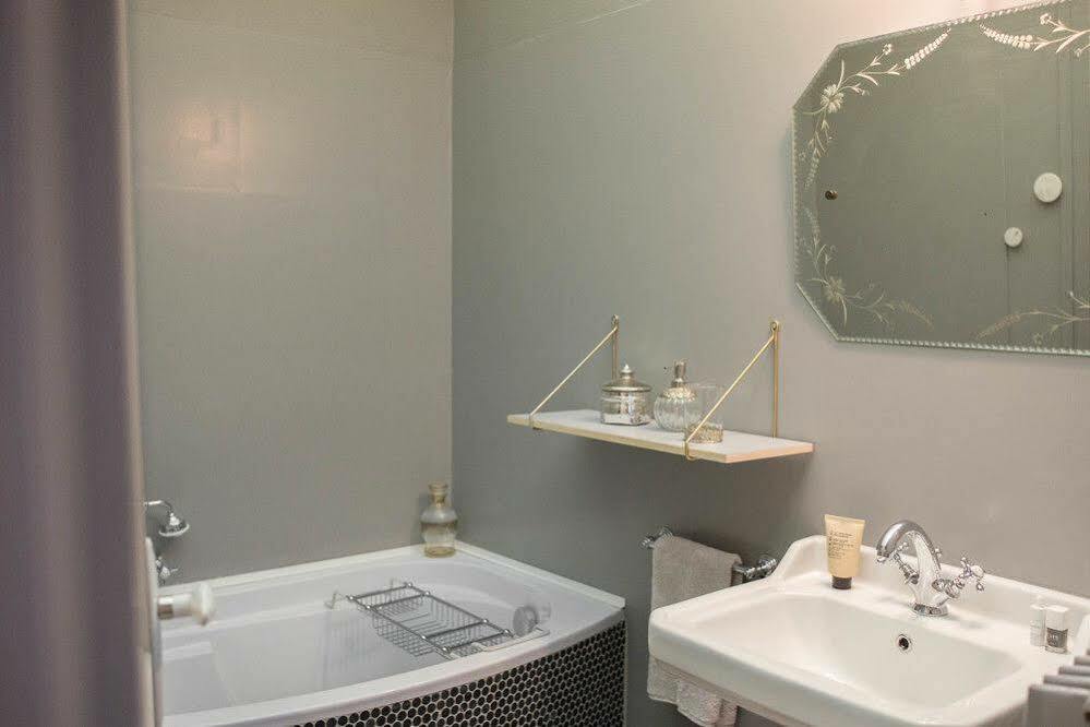 Bed and Breakfast Marnie Et Mister H Rennes Exteriér fotografie